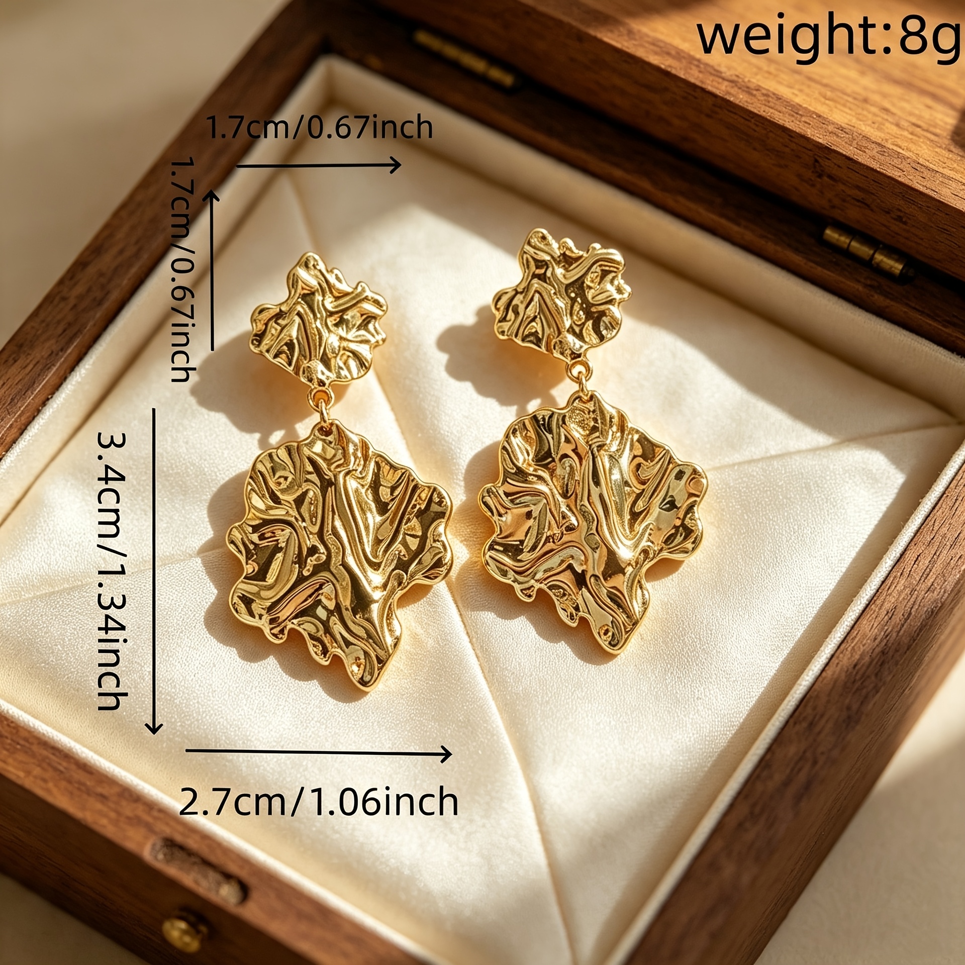 Women's Vintage Luxury Pleated Leaf Drop Earrings
